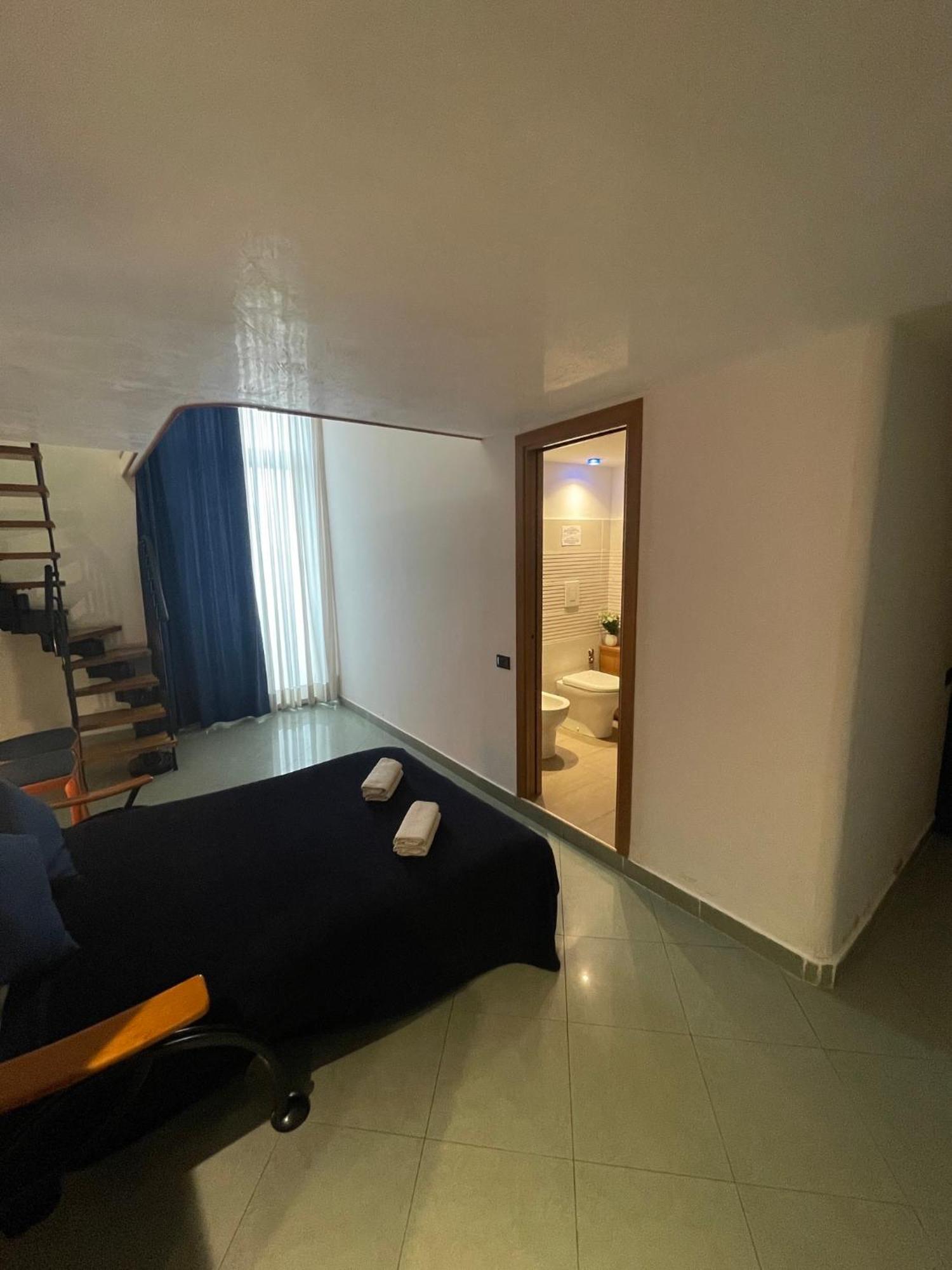 Lanova21 Bed & Breakfast Naples Exterior photo
